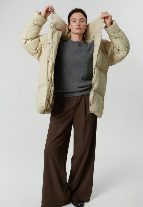 Пуховик Daisyknit