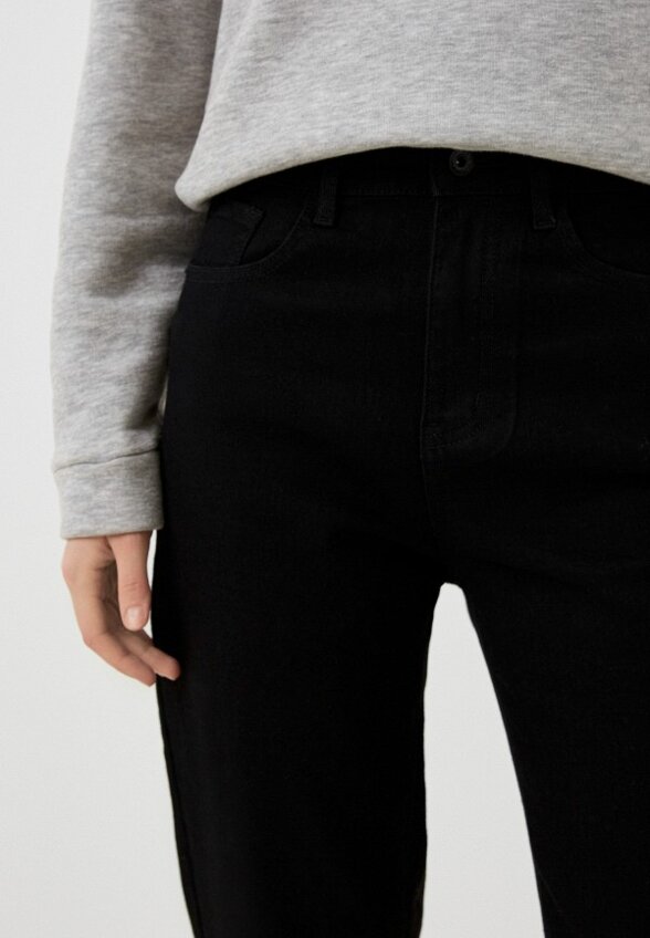 Джинсы Mossmore