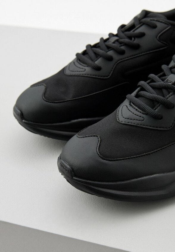 Кроссовки Hugo