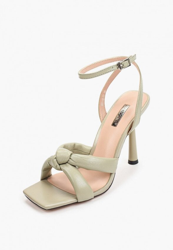 Босоножки Basconi