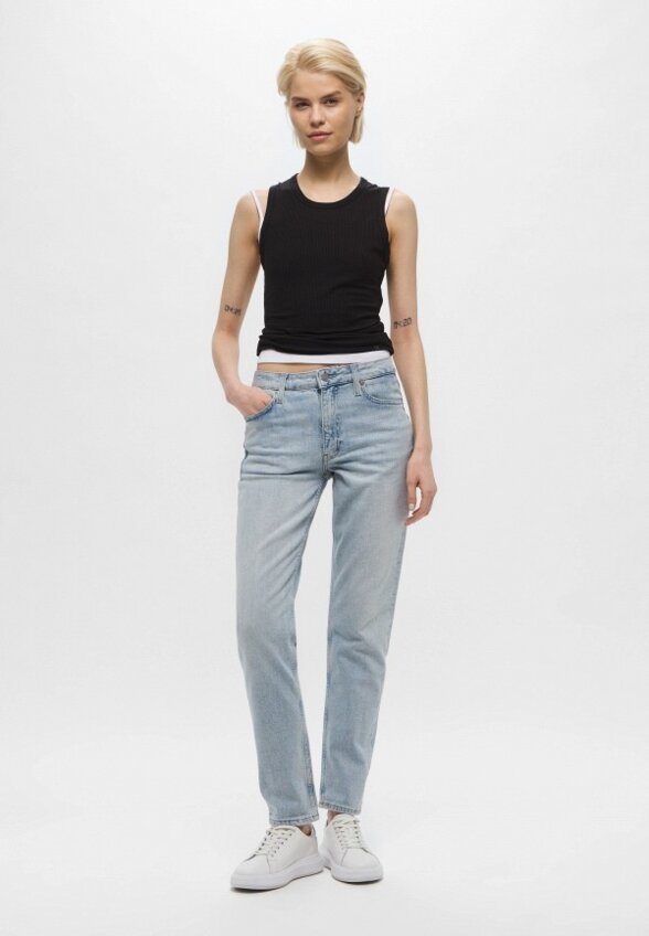 Майка Calvin Klein