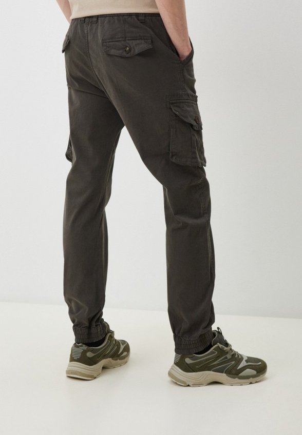 Брюки и брелок Dtmd