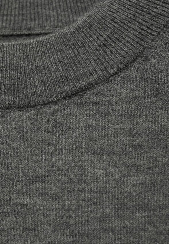 Джемпер Mango