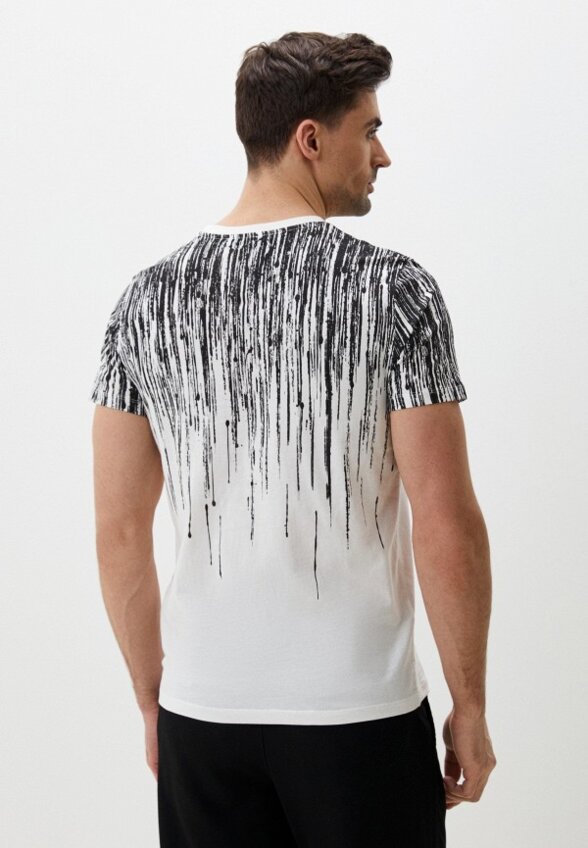 Футболка Colin's