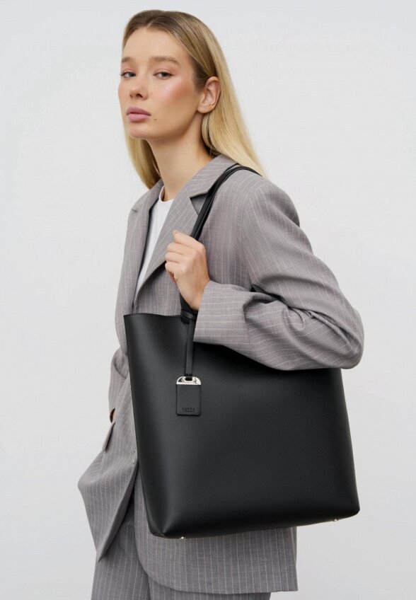 Сумка и брелок Lucca