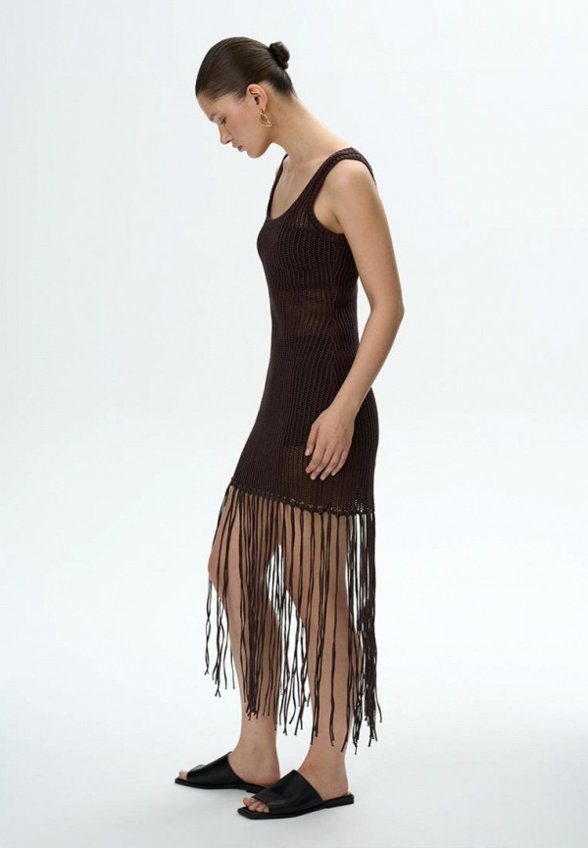 Платье Brusnika