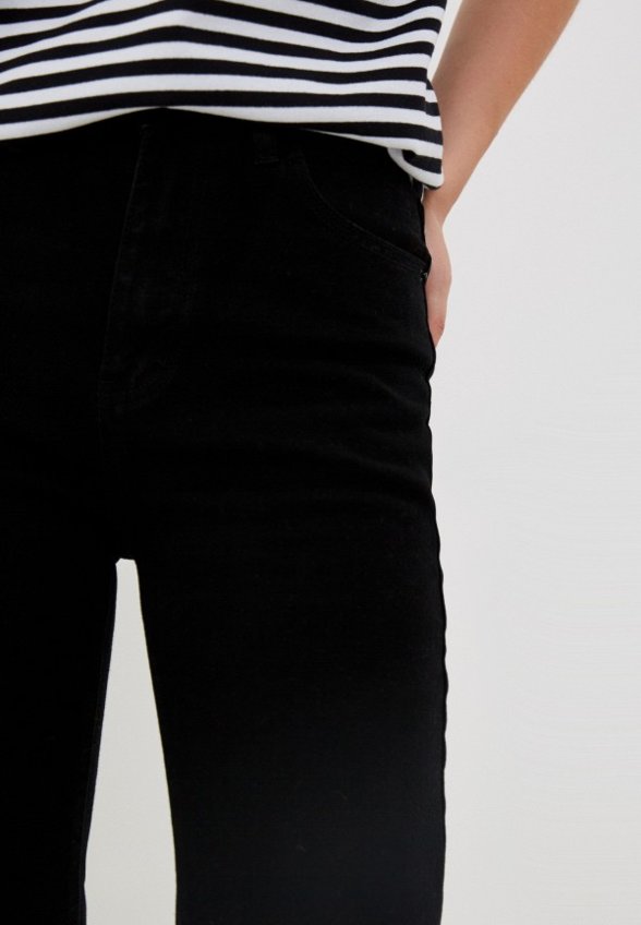 Джинсы Vitacci