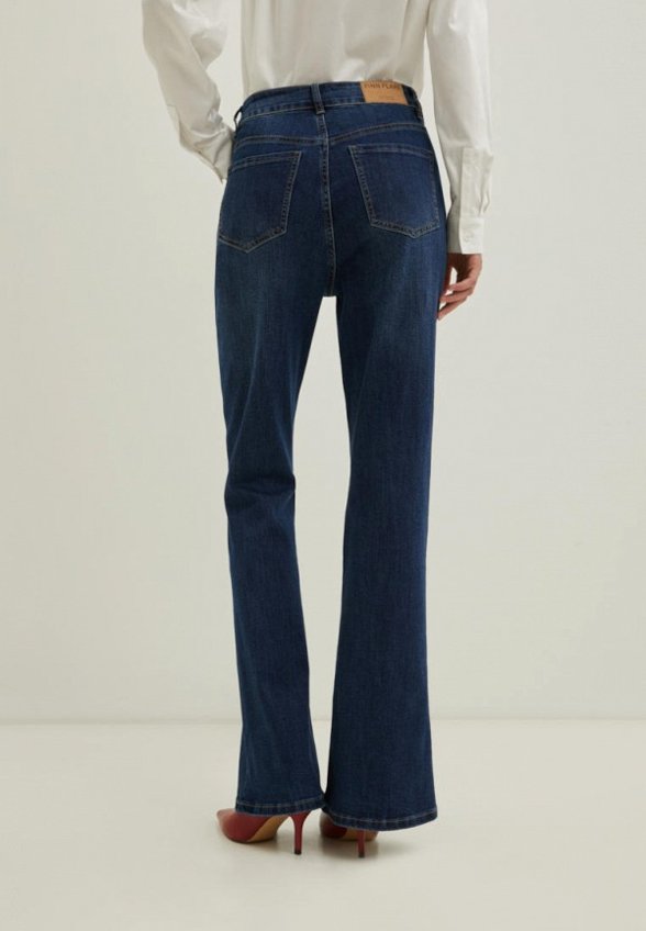 Джинсы Finn Flare