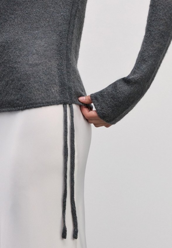 Джемпер Zarina