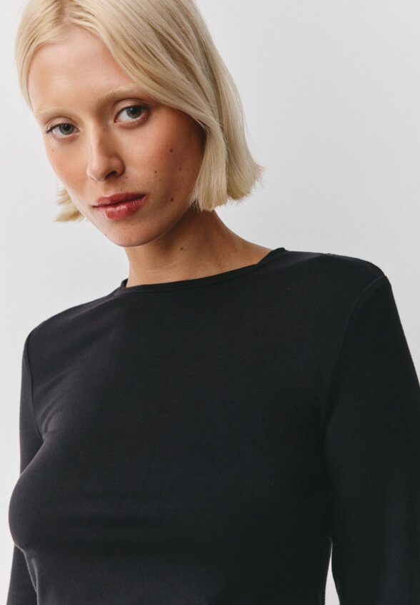 Лонгслив приталенный из бамбука