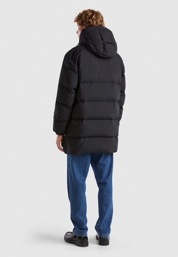 Пуховик United Colors of Benetton