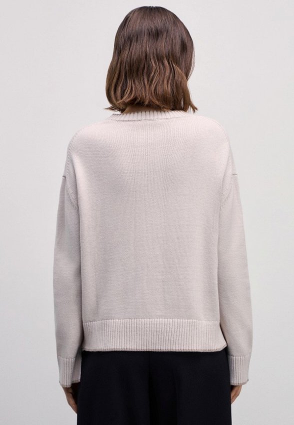 Джемпер Zarina