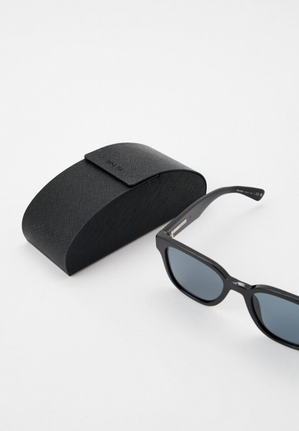 Очки солнцезащитные Prada