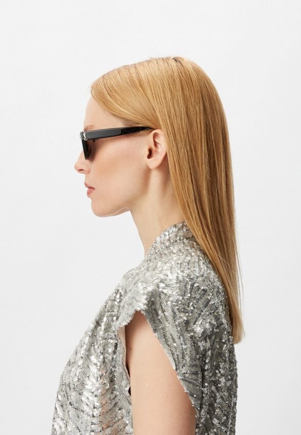 Очки солнцезащитные Saint Laurent