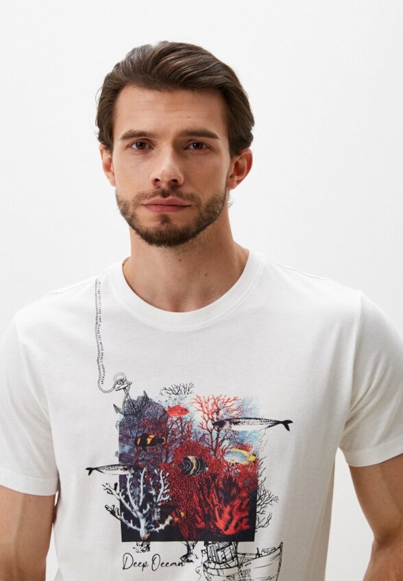 Футболка Colin's