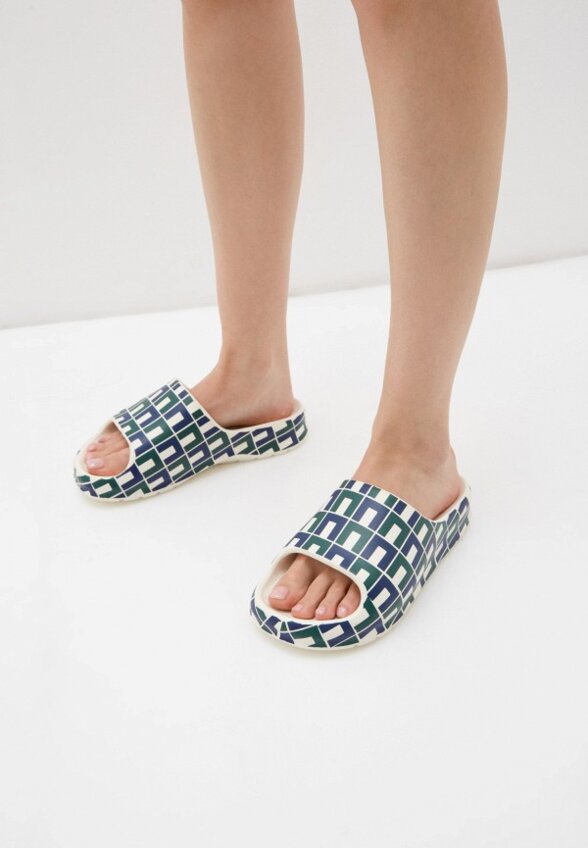 Сланцы Lacoste