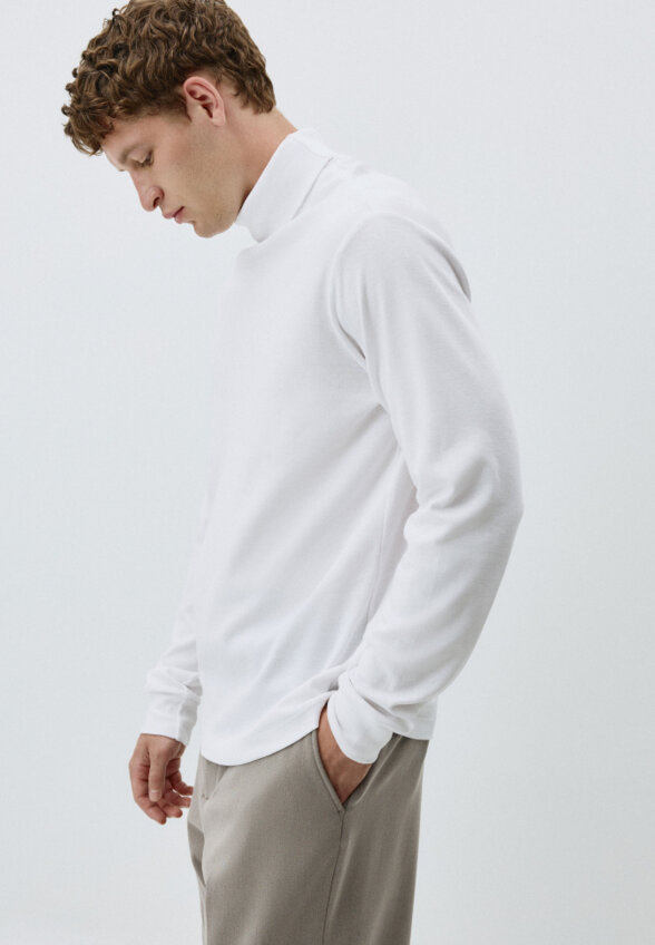 Базовая водолазка SLIM FIT