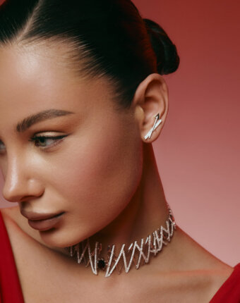 Серебряные серьги-клаймберы ЭРОС с фианитами MIE женщинам