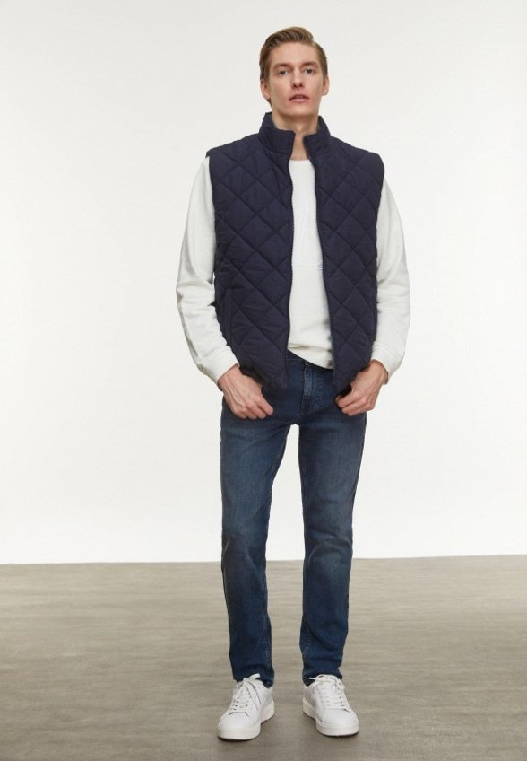 Жилет стеганый Mudo