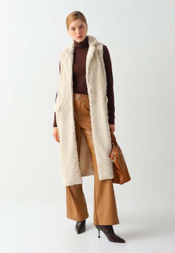 Жилет меховой A la Tete