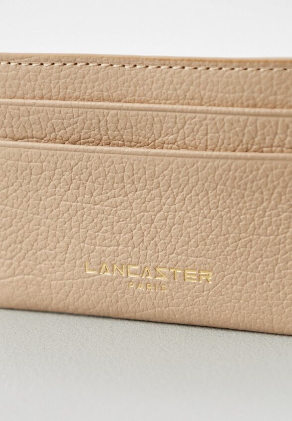 Кредитница Lancaster