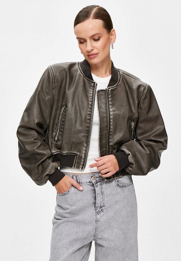 Бомбер Miss Chic