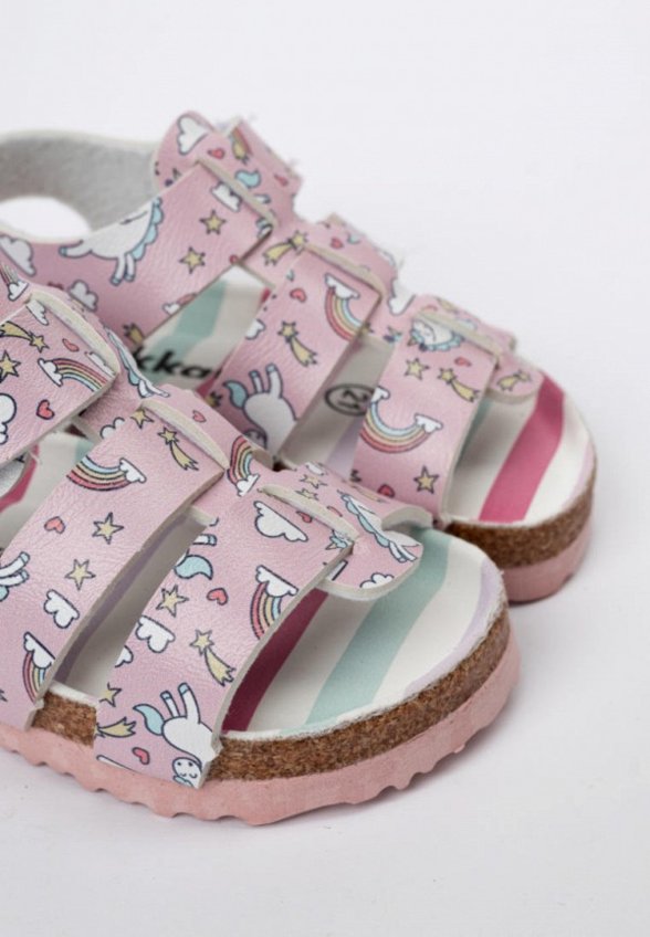 Сандалии Tikkago