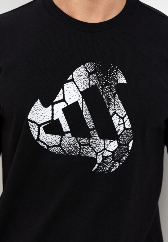 Футболка adidas