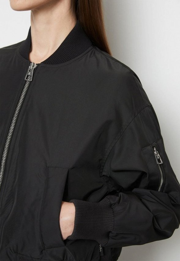 Бомбер Marc O'Polo