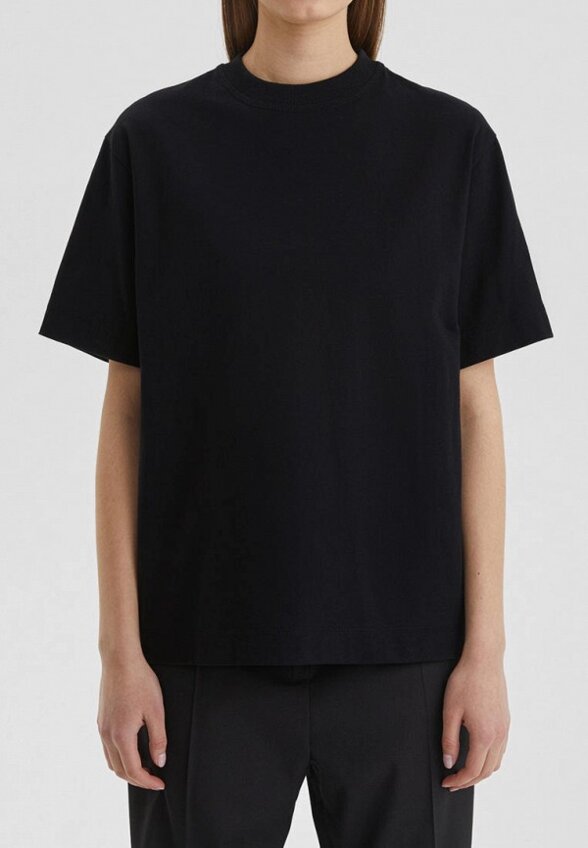 Футболка Aim Clo