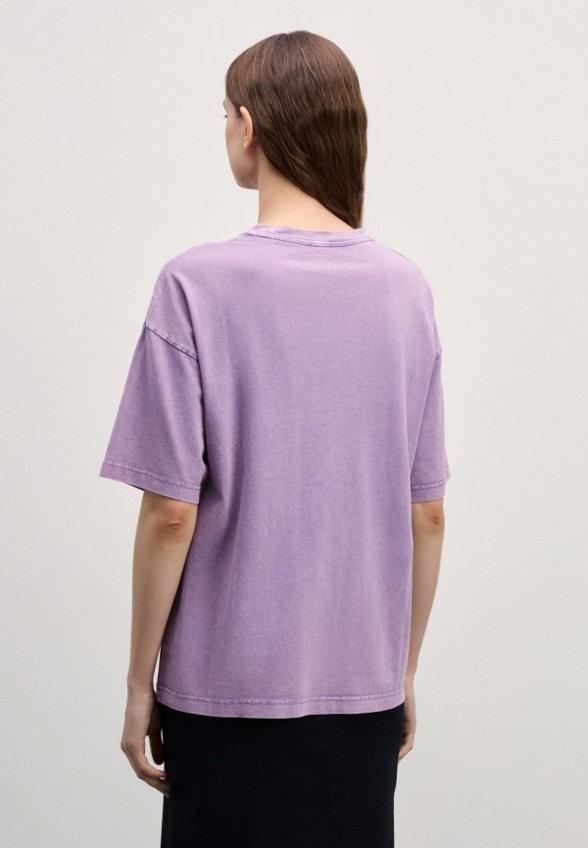 Футболка Zarina