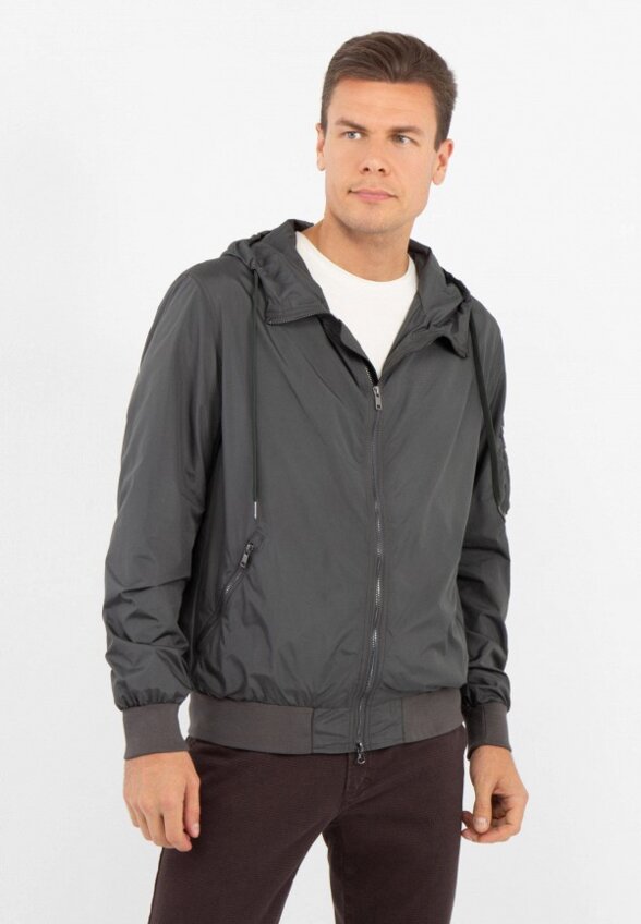 Ветровка Gino Pellini