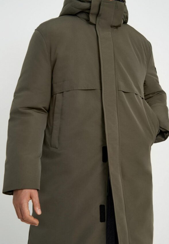 Пуховик Finn Flare