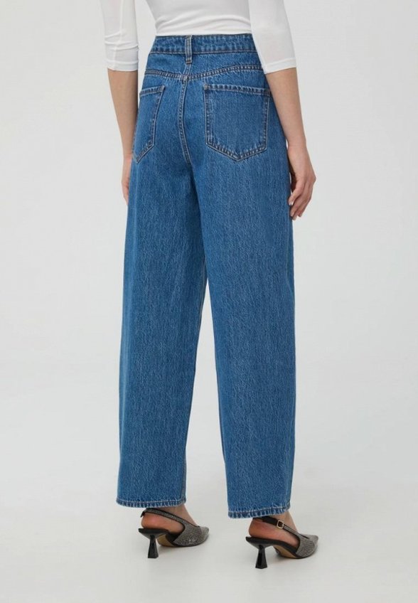 Джинсы Terranova