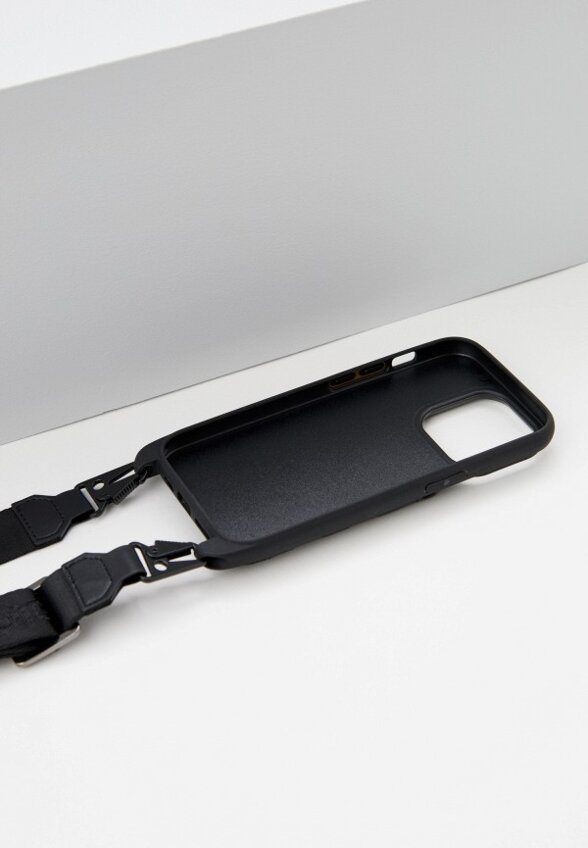 Чехол для iPhone Karl Lagerfeld