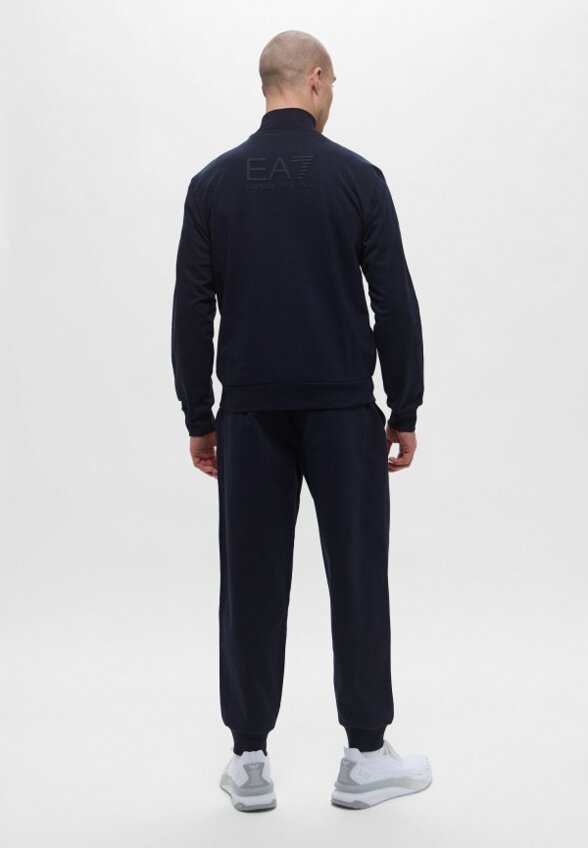 Костюм спортивный EA7