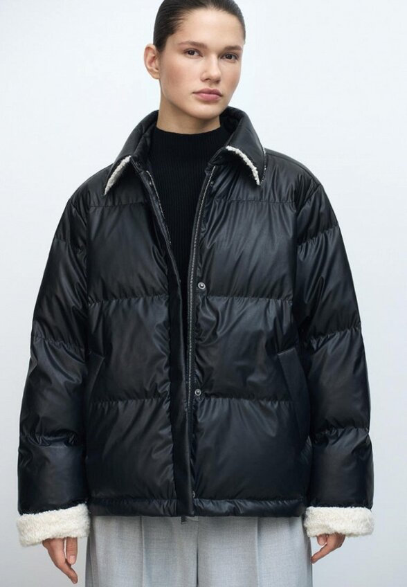 Пуховик Brusnika