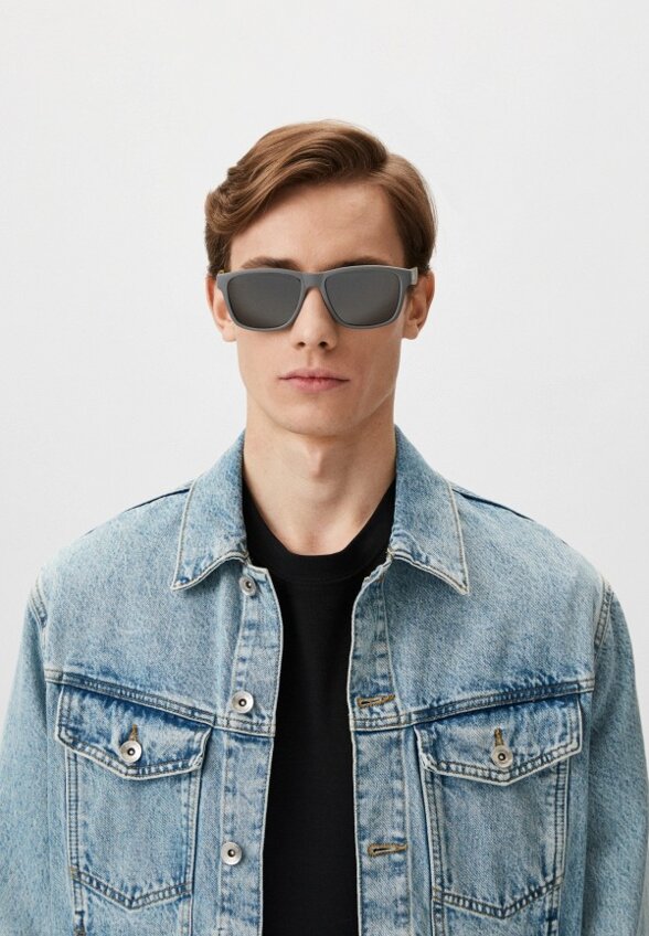 Очки солнцезащитные Armani Exchange