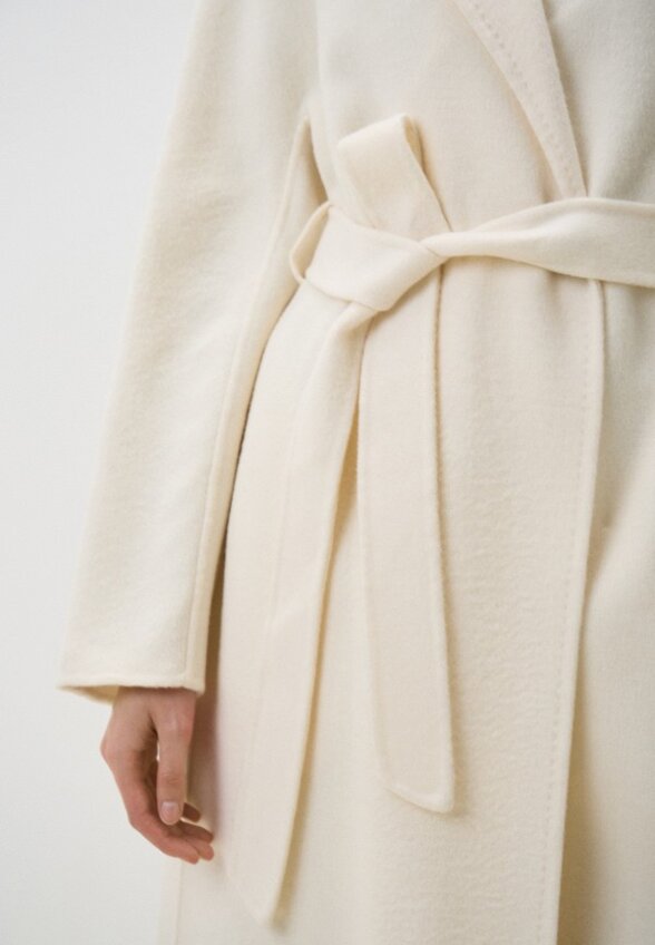 Пальто двубортное Lusio