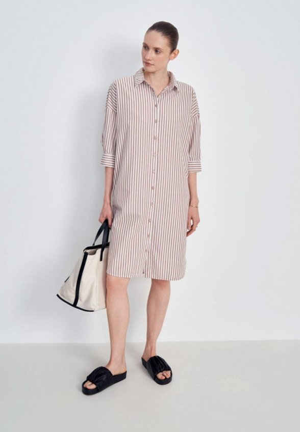 Платье Finn Flare