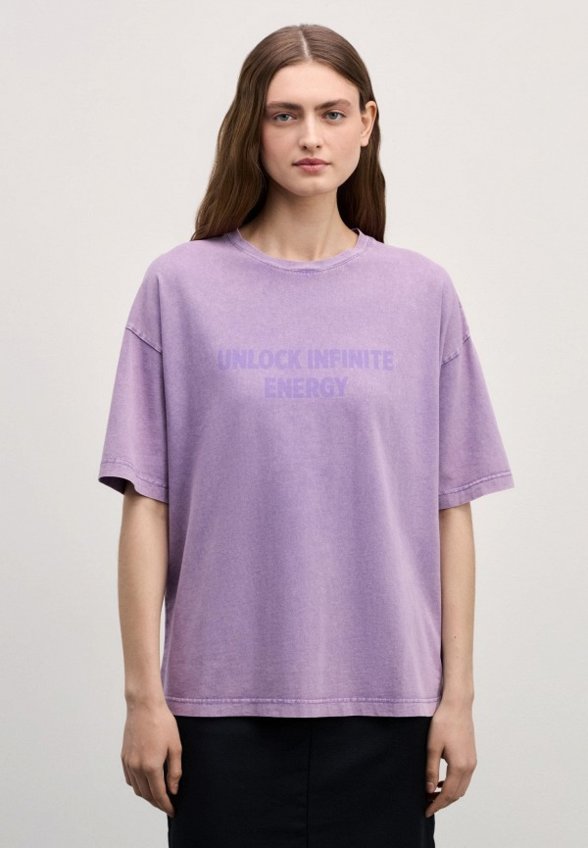 Футболка Zarina