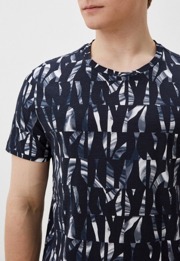 Футболка Colin's