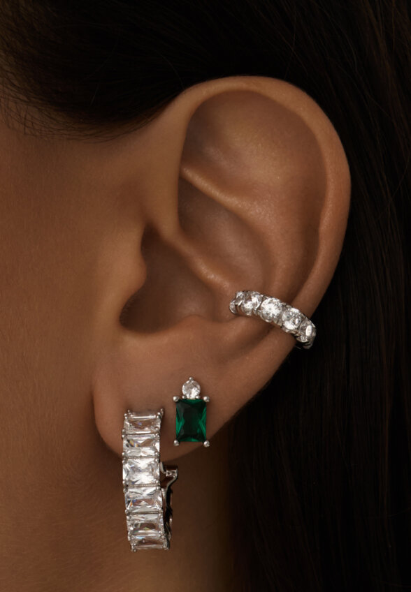 Серьги пусеты Энергия с зелёным фианитом из серебра MIE