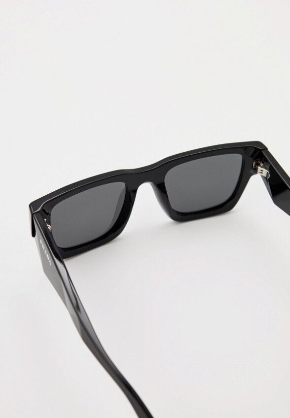 Очки солнцезащитные Prada