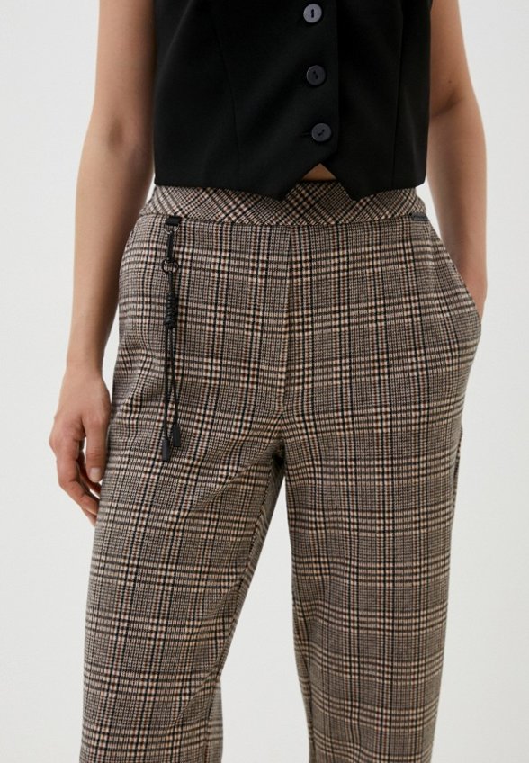 Брюки и брелок Helmidge