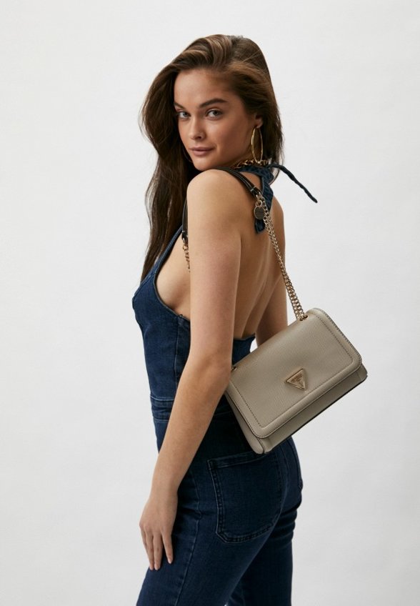 Сумка Guess