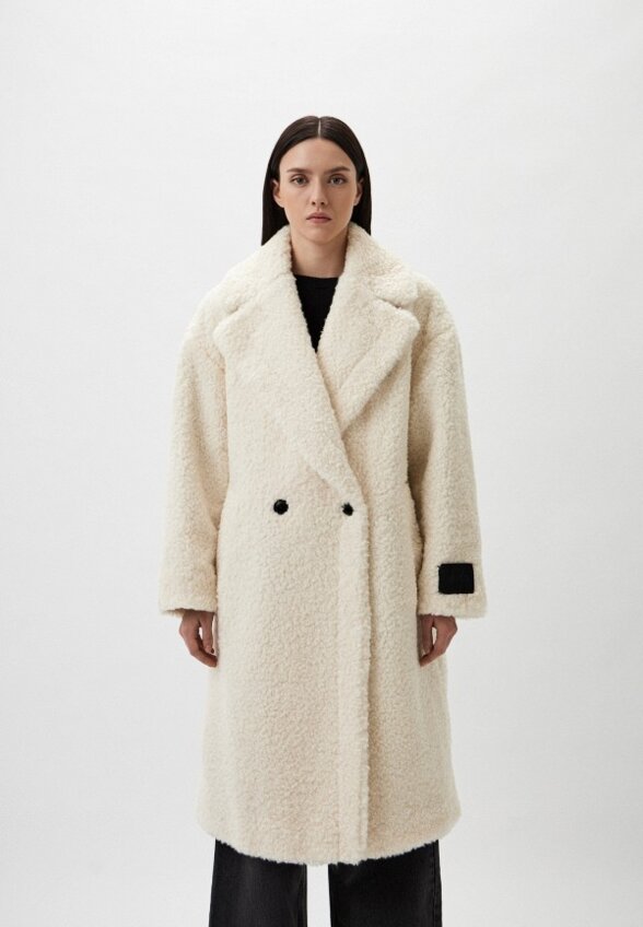 Пальто меховое Hugo