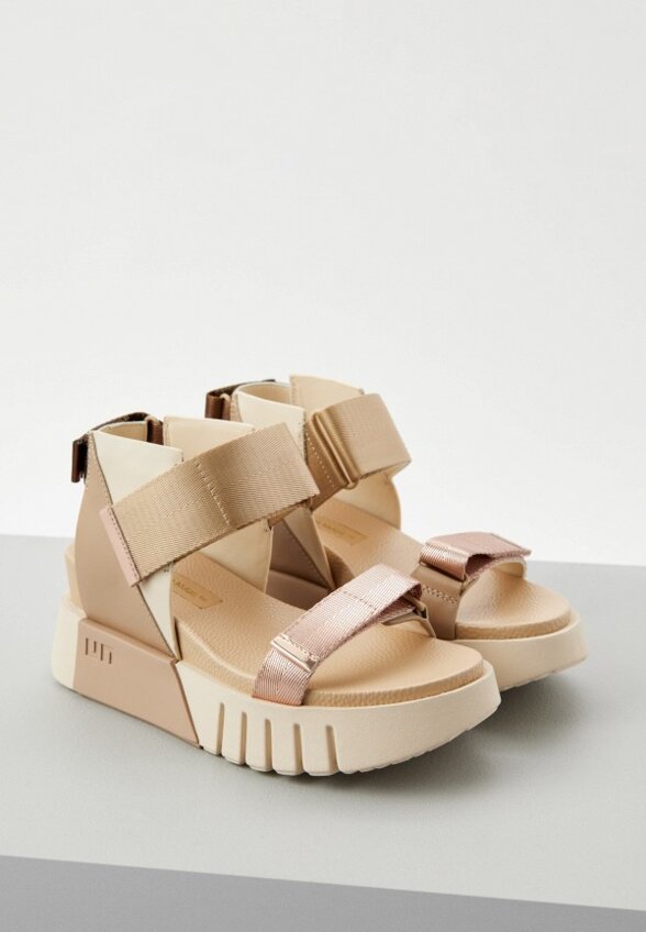 Босоножки United Nude