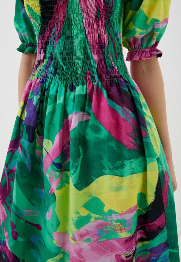 Платье MadaM T