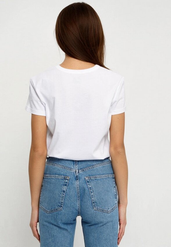 Футболка Апрель